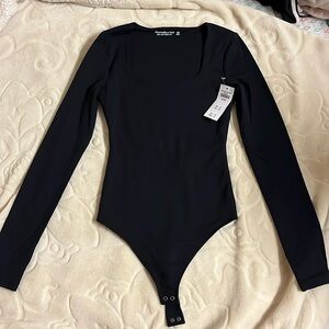 Abercrombie & Fitch Black Square Neck Long-Sleeve Seamless Fabric Soft Bodysuit